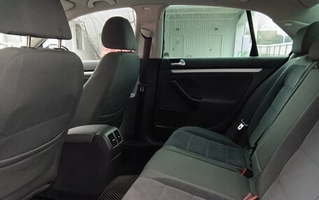 Volkswagen Jetta VI, 2006 год, 750 000 рублей, 12 фотография