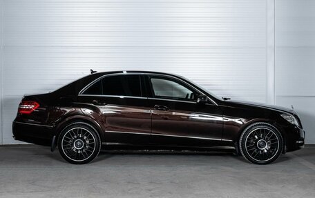 Mercedes-Benz E-Класс, 2011 год, 1 688 000 рублей, 2 фотография