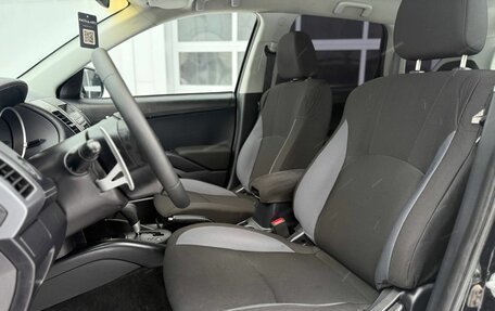 Mitsubishi Outlander III рестайлинг 3, 2011 год, 1 250 000 рублей, 9 фотография