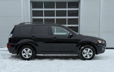 Mitsubishi Outlander III рестайлинг 3, 2011 год, 1 250 000 рублей, 6 фотография