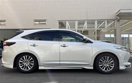 Toyota Harrier, 2018 год, 2 186 000 рублей, 6 фотография