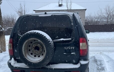 Chevrolet Niva I рестайлинг, 2005 год, 700 000 рублей, 2 фотография