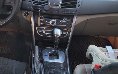 Renault Latitude I, 2010 год, 955 000 рублей, 7 фотография