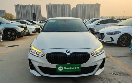 BMW 1 серия, 2023 год, 1 389 000 рублей, 1 фотография