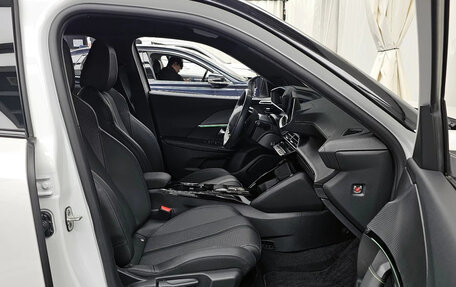 Peugeot 2008 II, 2023 год, 2 485 000 рублей, 12 фотография