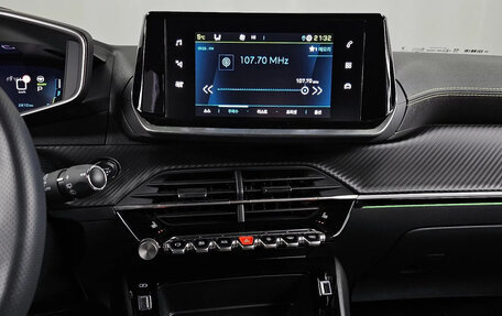 Peugeot 2008 II, 2023 год, 2 485 000 рублей, 9 фотография