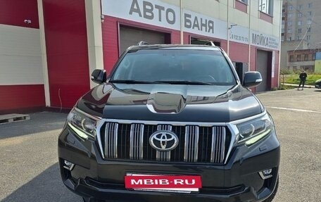 Toyota Land Cruiser Prado 150 рестайлинг 2, 2018 год, 5 950 000 рублей, 2 фотография