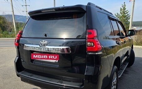 Toyota Land Cruiser Prado 150 рестайлинг 2, 2018 год, 5 950 000 рублей, 5 фотография