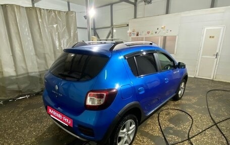 Renault Sandero II рестайлинг, 2016 год, 1 070 000 рублей, 2 фотография