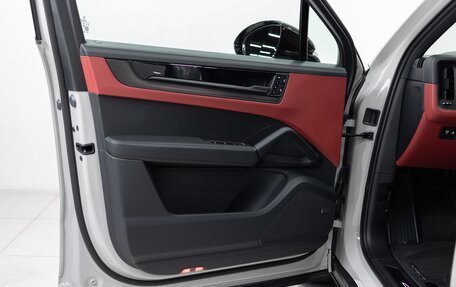 Porsche Cayenne III, 2025 год, 18 890 000 рублей, 8 фотография