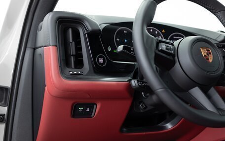 Porsche Cayenne III, 2025 год, 18 890 000 рублей, 14 фотография