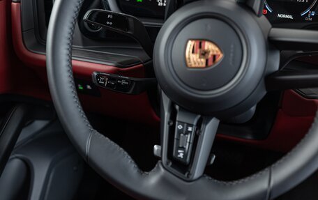 Porsche Cayenne III, 2025 год, 18 890 000 рублей, 16 фотография