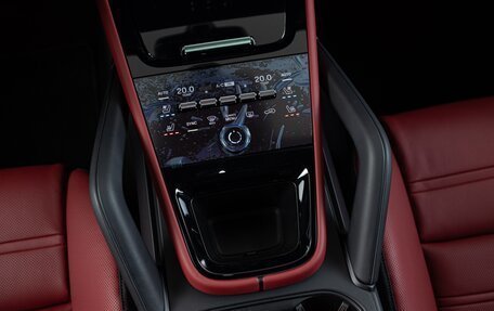 Porsche Cayenne III, 2025 год, 18 890 000 рублей, 19 фотография