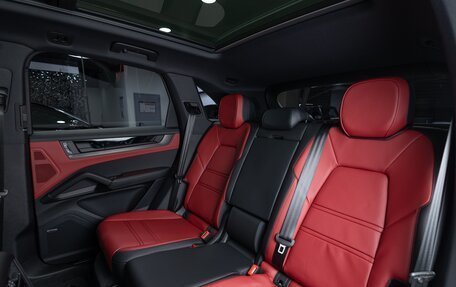 Porsche Cayenne III, 2025 год, 18 890 000 рублей, 30 фотография