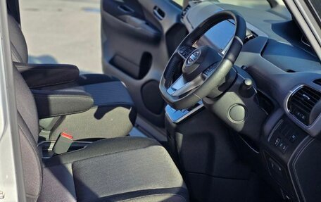 Nissan Serena IV, 2020 год, 2 529 000 рублей, 26 фотография