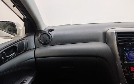 Toyota Caldina, 2002 год, 685 000 рублей, 10 фотография