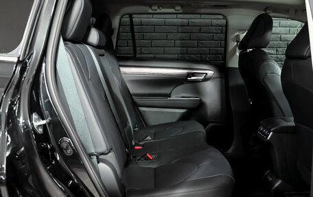 Toyota Highlander, 2025 год, 5 925 000 рублей, 20 фотография