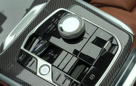 BMW X7, 2025 год, 19 000 000 рублей, 13 фотография