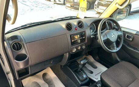 Mitsubishi Pajero Mini II, 2011 год, 819 000 рублей, 13 фотография