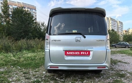 Honda Stepwgn IV, 2010 год, 1 500 000 рублей, 4 фотография
