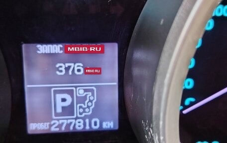 Toyota Land Cruiser 200, 2010 год, 3 200 000 рублей, 8 фотография