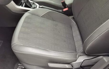 Volkswagen T-Cross I, 2021 год, 1 000 202 рублей, 9 фотография