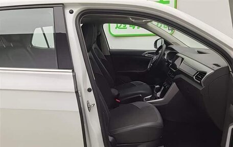 Volkswagen T-Cross I, 2021 год, 1 000 202 рублей, 15 фотография