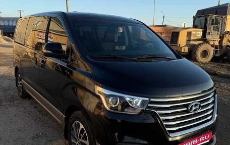 Hyundai Grand Starex Grand Starex I рестайлинг 2, 2019 год, 2 800 000 рублей, 8 фотография