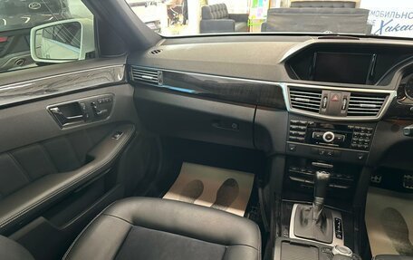 Mercedes-Benz E-Класс, 2010 год, 2 199 999 рублей, 14 фотография