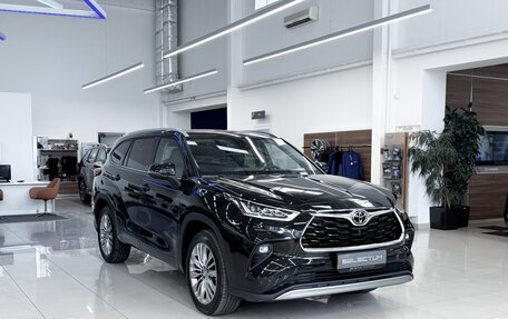 Toyota Highlander, 2025 год, 5 650 000 рублей, 3 фотография