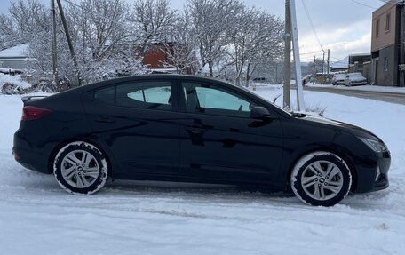 Hyundai Elantra VI рестайлинг, 2018 год, 1 600 000 рублей, 3 фотография