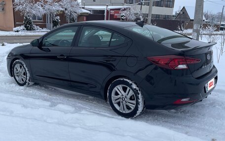 Hyundai Elantra VI рестайлинг, 2018 год, 1 600 000 рублей, 6 фотография