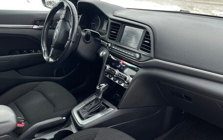 Hyundai Elantra VI рестайлинг, 2018 год, 1 600 000 рублей, 14 фотография