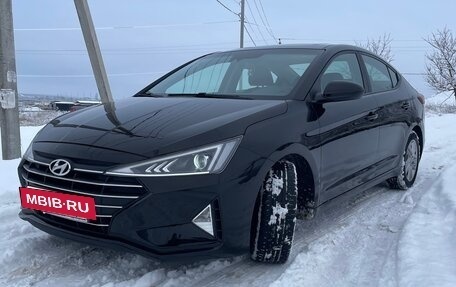 Hyundai Elantra VI рестайлинг, 2018 год, 1 600 000 рублей, 9 фотография