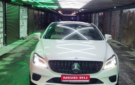 Mercedes-Benz CLS, 2015 год, 3 990 000 рублей, 3 фотография