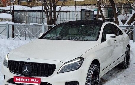 Mercedes-Benz CLS, 2015 год, 3 990 000 рублей, 10 фотография