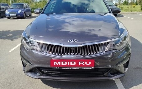 KIA Optima IV, 2019 год, 2 300 000 рублей, 3 фотография