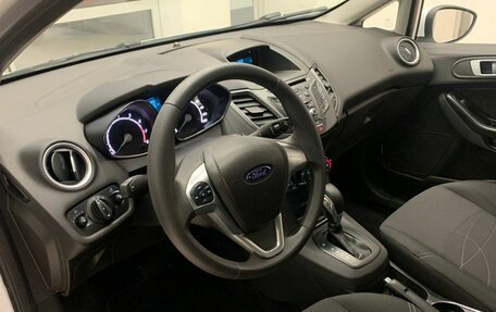 Ford Fiesta, 2016 год, 880 000 рублей, 14 фотография