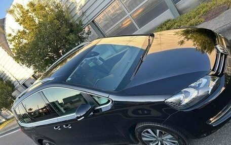 Volkswagen Sharan II, 2019 год, 1 180 002 рублей, 21 фотография