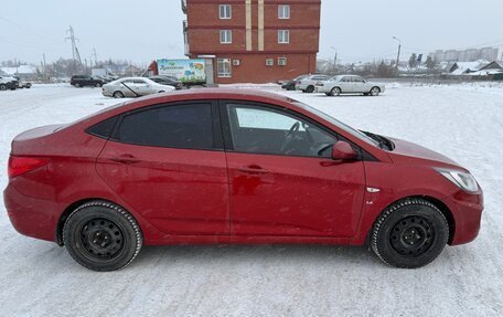 Hyundai Solaris II рестайлинг, 2012 год, 800 000 рублей, 7 фотография