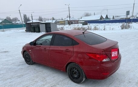 Hyundai Solaris II рестайлинг, 2012 год, 800 000 рублей, 4 фотография