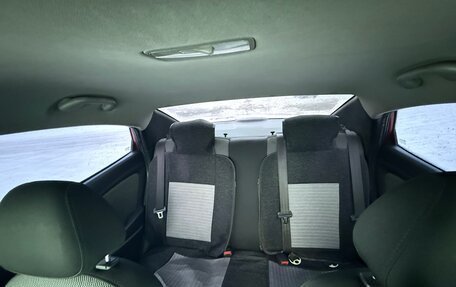 Hyundai Solaris II рестайлинг, 2012 год, 800 000 рублей, 15 фотография