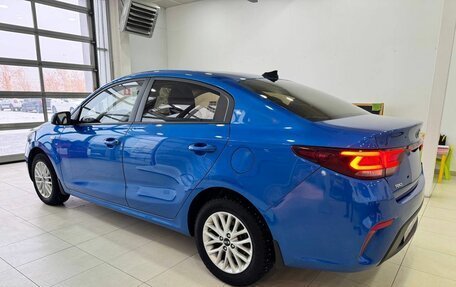 KIA Rio IV, 2018 год, 1 599 900 рублей, 3 фотография