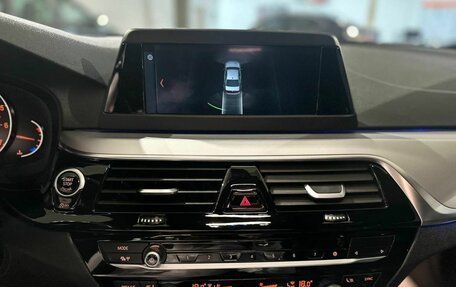 BMW 5 серия, 2019 год, 2 751 800 рублей, 11 фотография