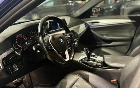 BMW 5 серия, 2019 год, 2 751 800 рублей, 14 фотография