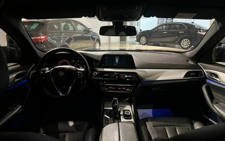 BMW 5 серия, 2019 год, 2 751 800 рублей, 16 фотография