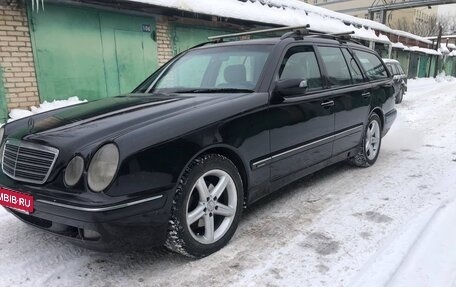 Mercedes-Benz E-Класс, 2001 год, 850 000 рублей, 3 фотография