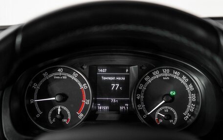 Skoda Rapid I, 2017 год, 1 074 000 рублей, 10 фотография