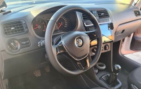 Volkswagen Polo VI (EU Market), 2017 год, 1 175 000 рублей, 6 фотография