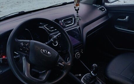 KIA Rio III рестайлинг, 2013 год, 850 000 рублей, 2 фотография